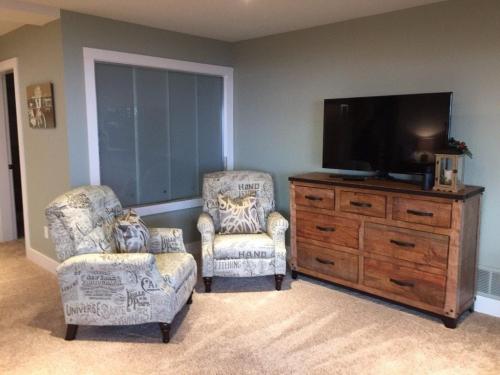 Ucluelet-Accommodation-Melfort-Bell-Guest-Suites-5